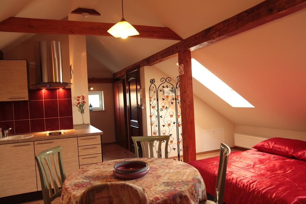Apartament Tina เจียร์ซอร์นูฟ ห้อง รูปภาพ