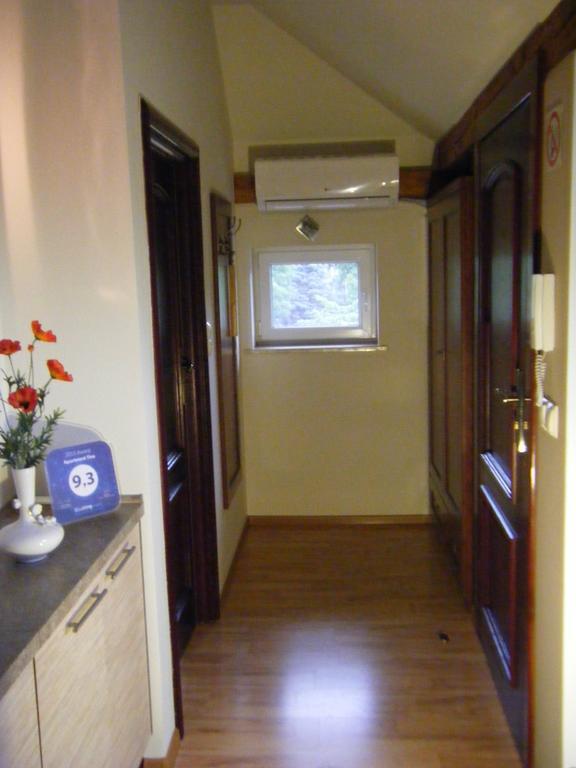 Apartament Tina เจียร์ซอร์นูฟ ภายนอก รูปภาพ
